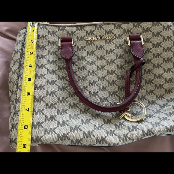 Michael Kors Lg Satchel - Picture 3 of 5